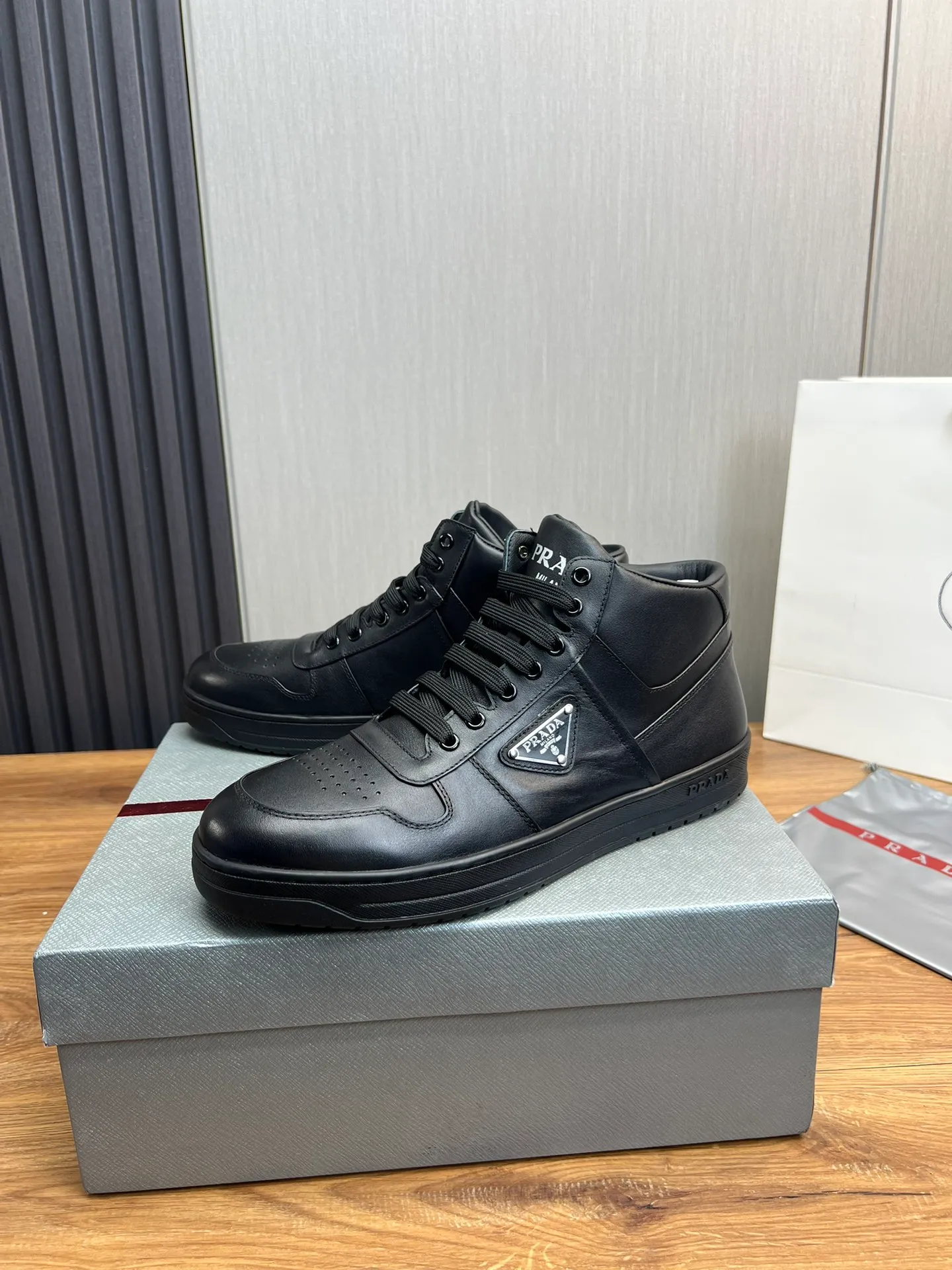 Men's shoes 💰620💰 [PRADA] Autumn and winter hot sale 🔥High quality shipment ✔️Original cowhide + cowhide lining, 1🆚1 replica, original sole, 38-45 (45 customized, non-refundable)